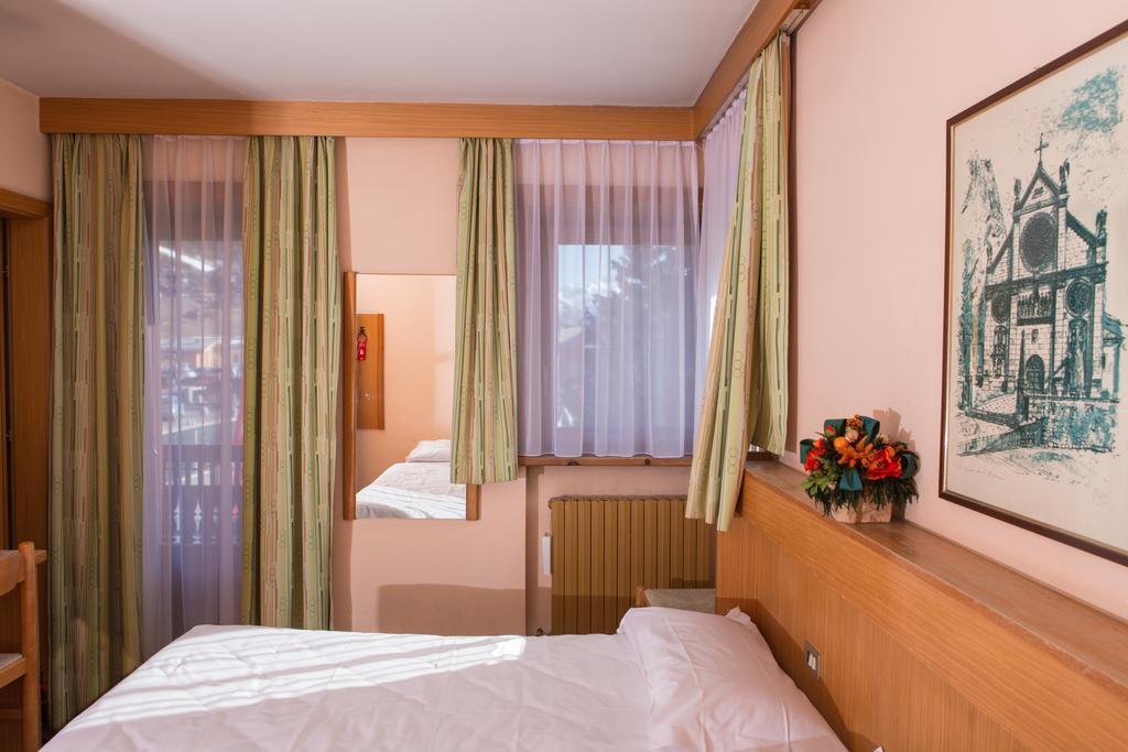 Hotel La Baita Livigno Room photo